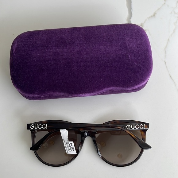 GUCCI 56mm Cat Eye Sunglasses - Picture 6 of 8